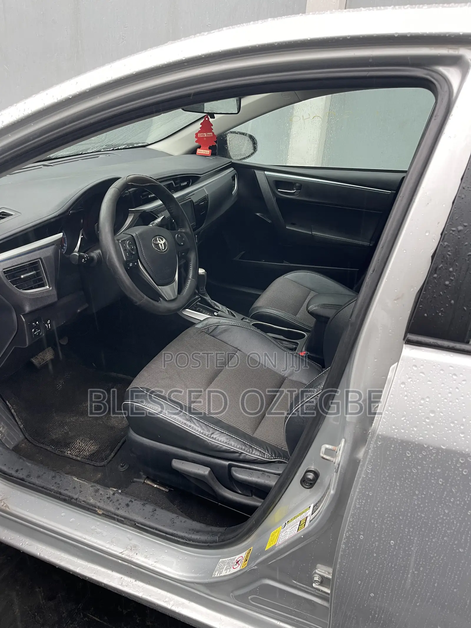 Toyota Corolla 2015 Silver