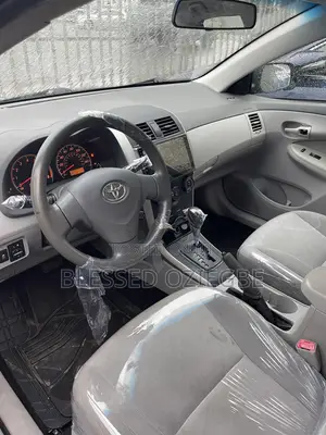 Toyota Corolla 2009 Gray