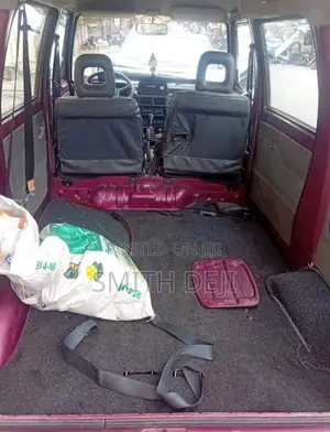 Kia Pregio 2000 Red