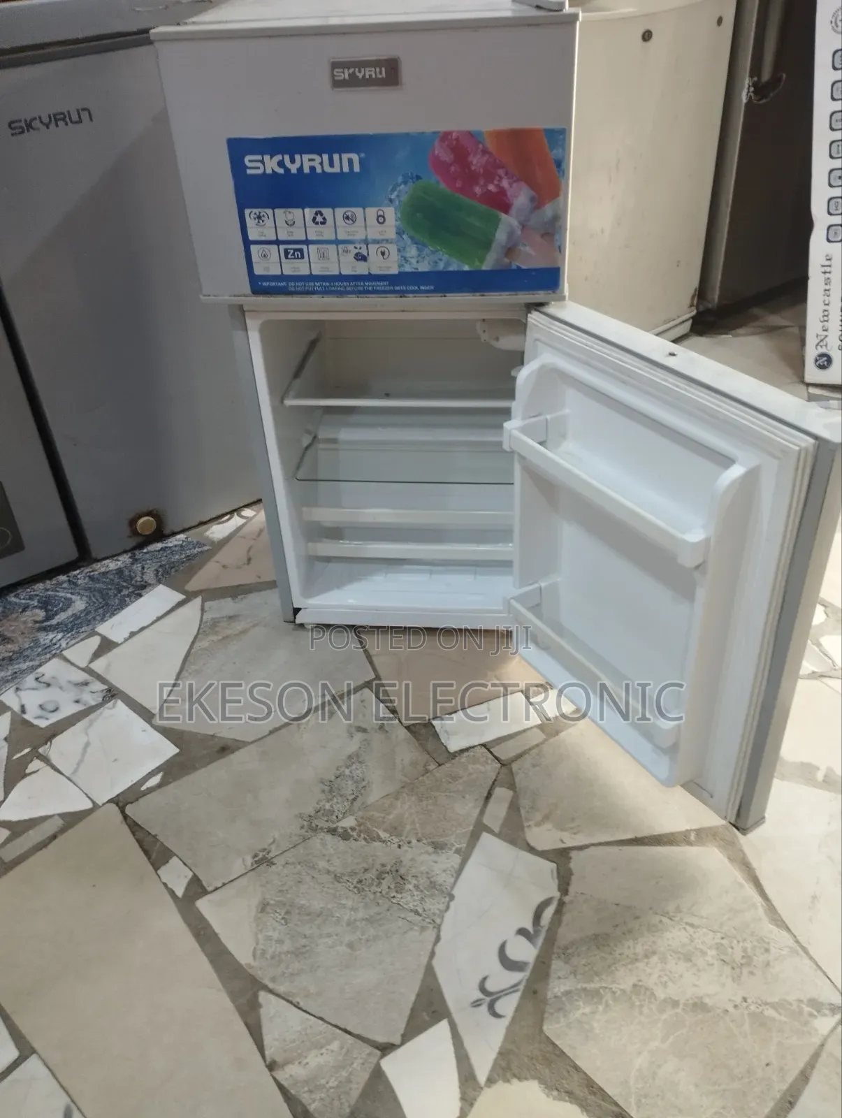 Skyrun Refrigerator 85 Litters