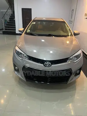 Toyota Corolla 2016 Gold