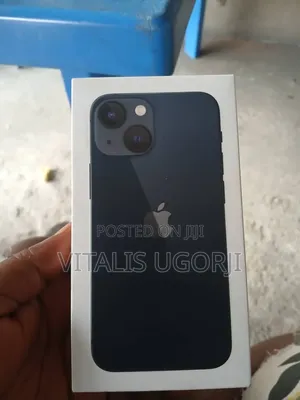 New Apple iPhone 13 128 GB Black