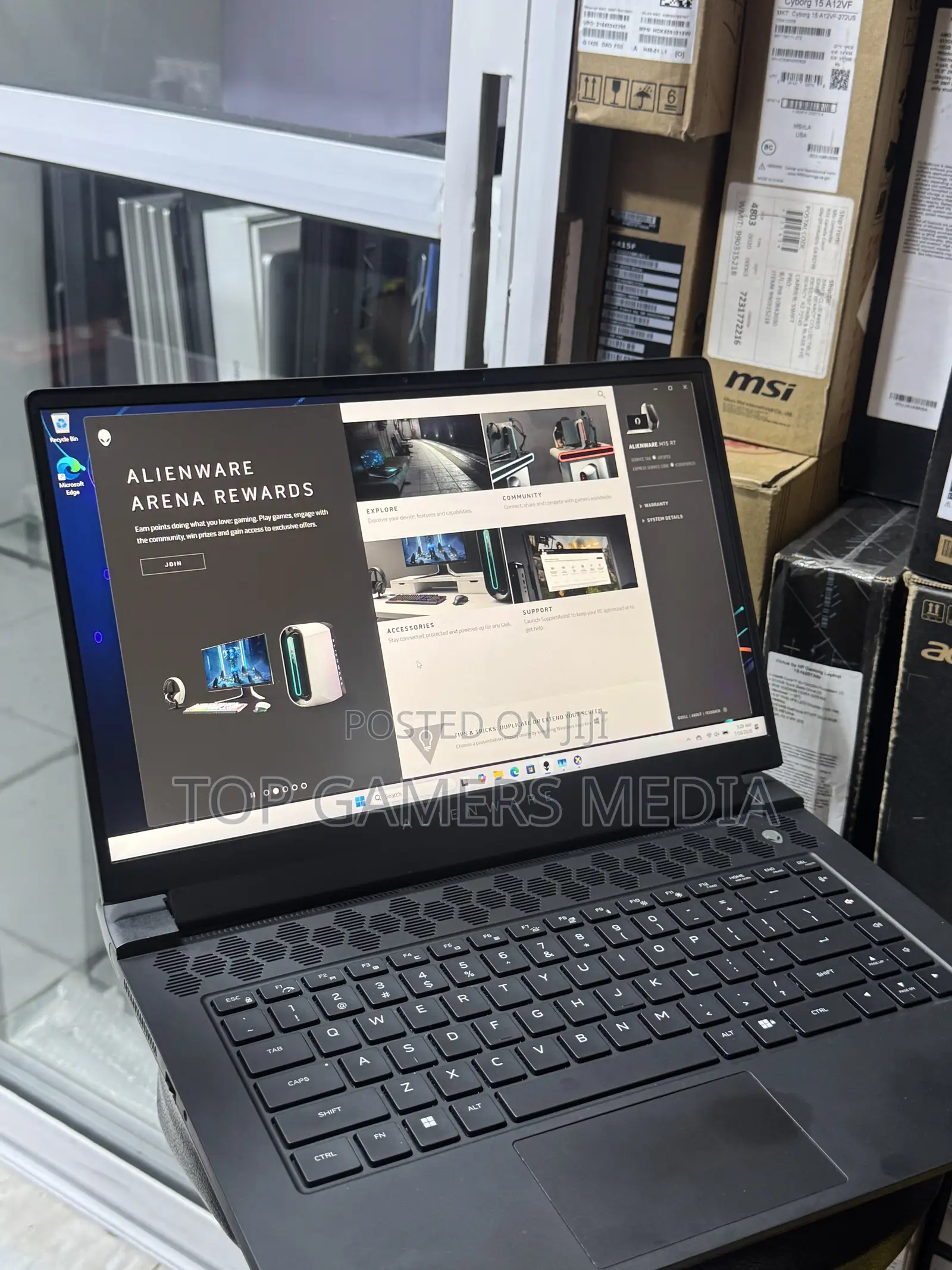 Laptop Alienware M15 R7 16GB Intel Core i7 SSD 1T