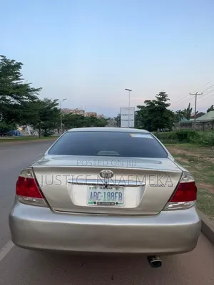 Toyota Camry 2004 Silver
