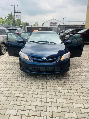 Toyota Corolla 2012 Blue