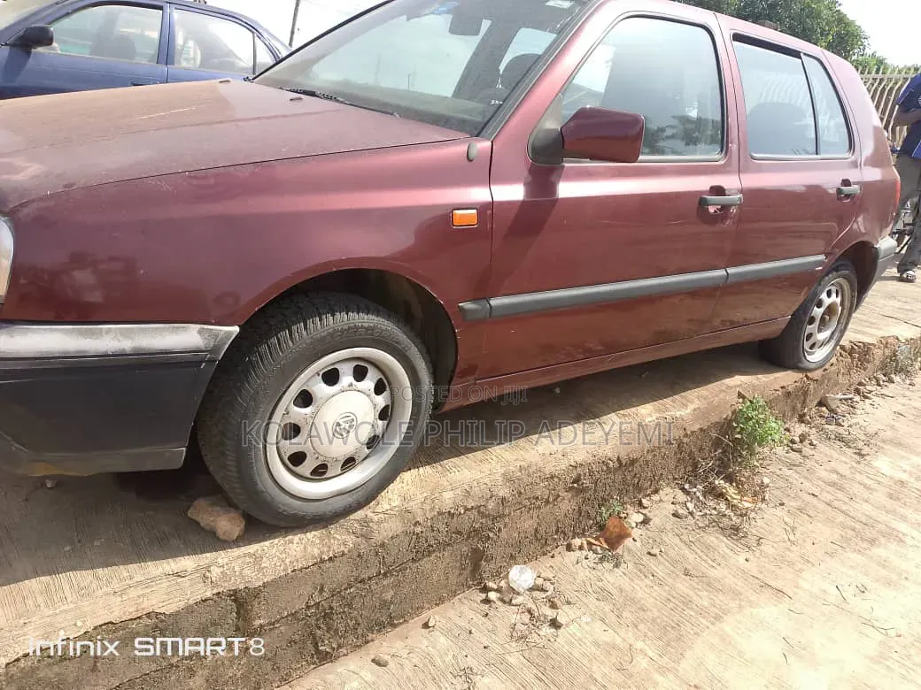 Volkswagen Golf 1998 Pink