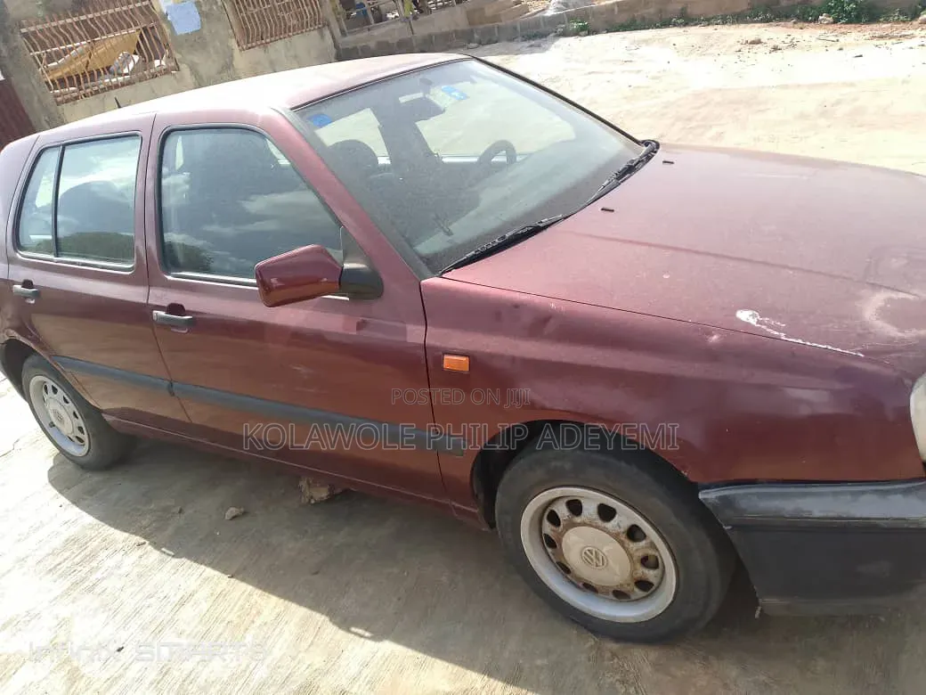Volkswagen Golf 1998 Pink