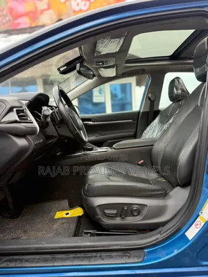 Toyota Camry 2019 Blue