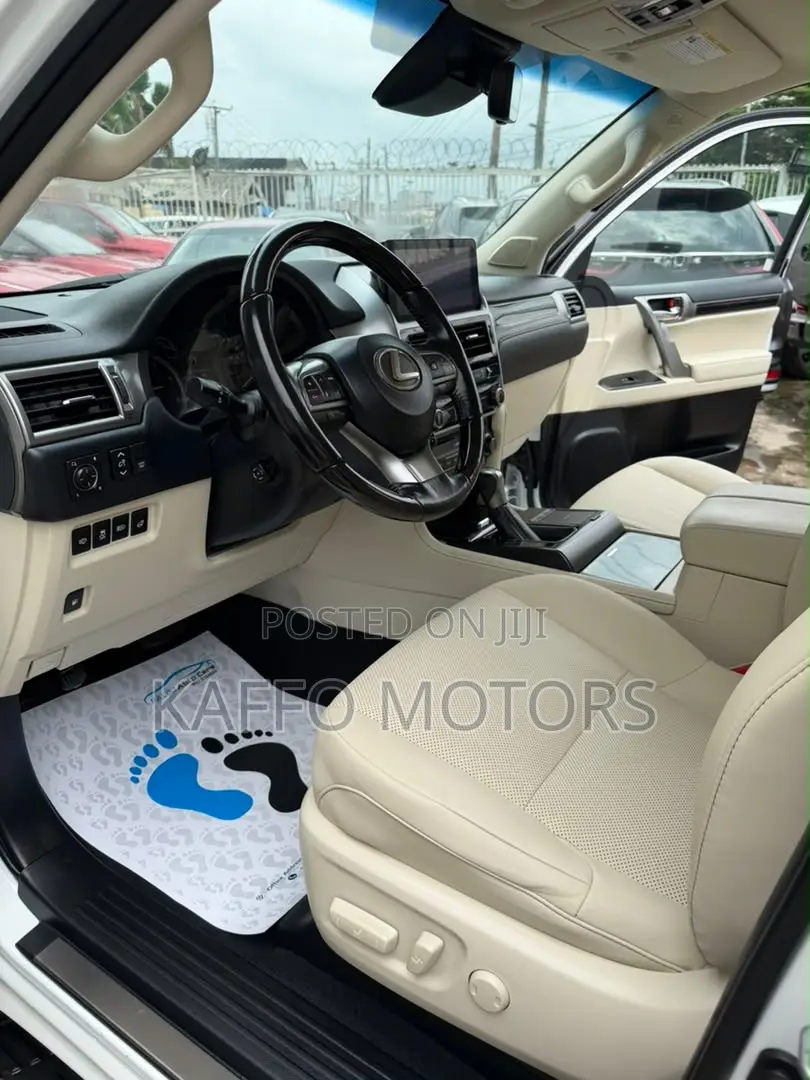 Lexus GX 460 AWD 2023 White
