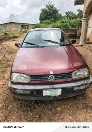 Volkswagen Golf 1998 Pink
