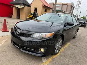 Toyota Camry SE V6 4dr Sedan (3.5L 6cyl 6A) 2013 Black