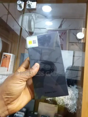 New Samsung Galaxy S22+ 5G 128 GB Black