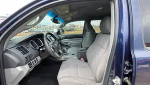 Toyota Tacoma Double Cab 4x2 PreRunner 4.0L V6 5-Speed Automatic 2013