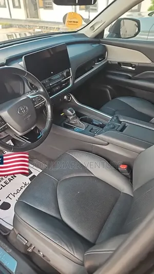 Toyota Highlander 2024 Black