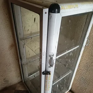 Show Glass