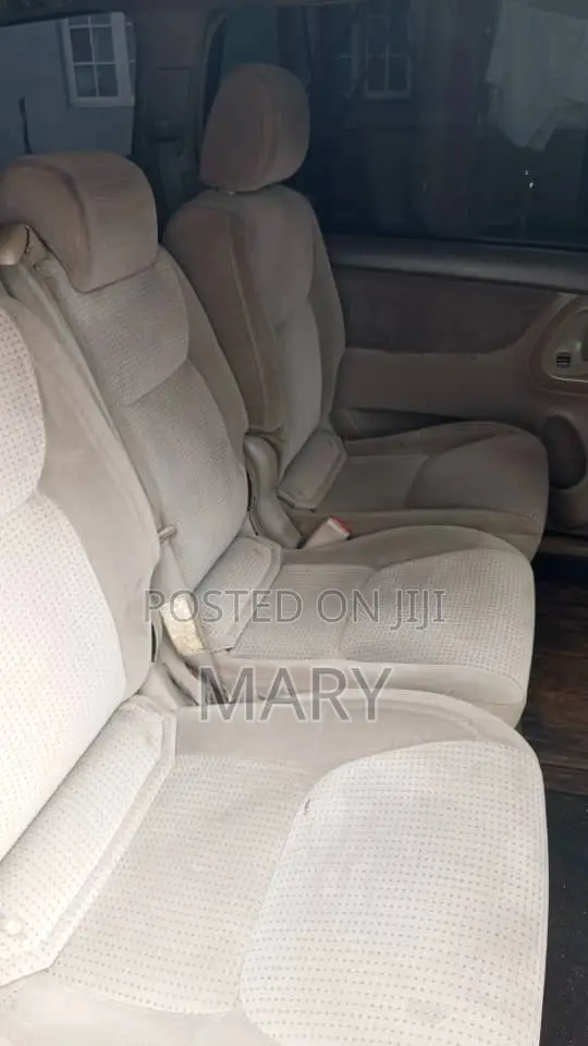 Toyota Sienna 2006 Maroon