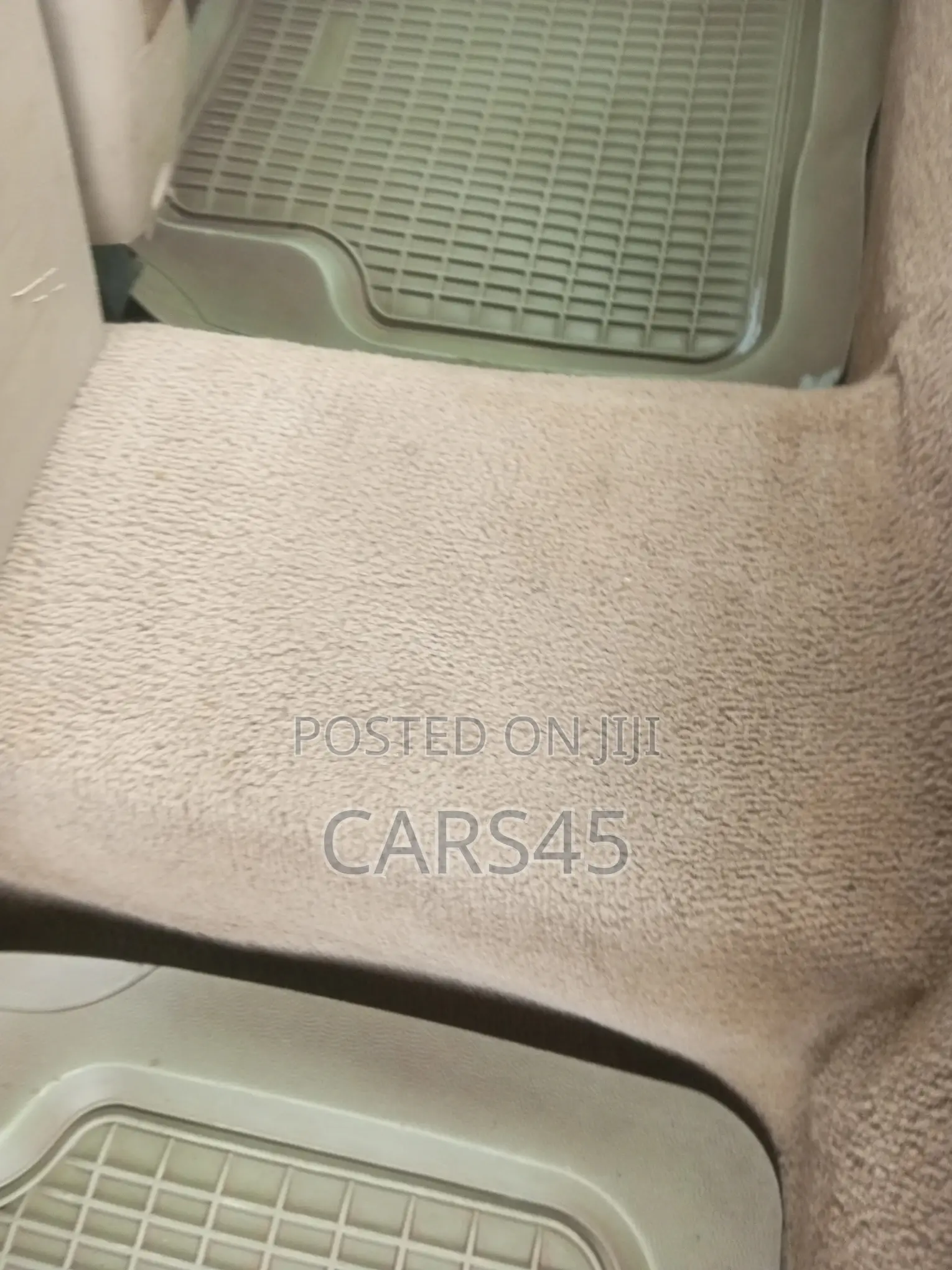 Toyota Avalon 2000 Gold
