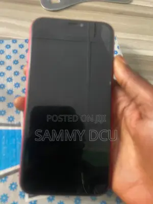 Apple iPhone 11 64 GB Red