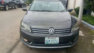 Volkswagen Passat 2012 Black