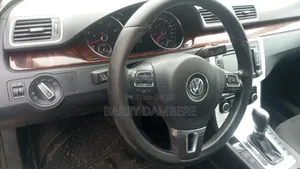 Volkswagen Passat 2012 Black