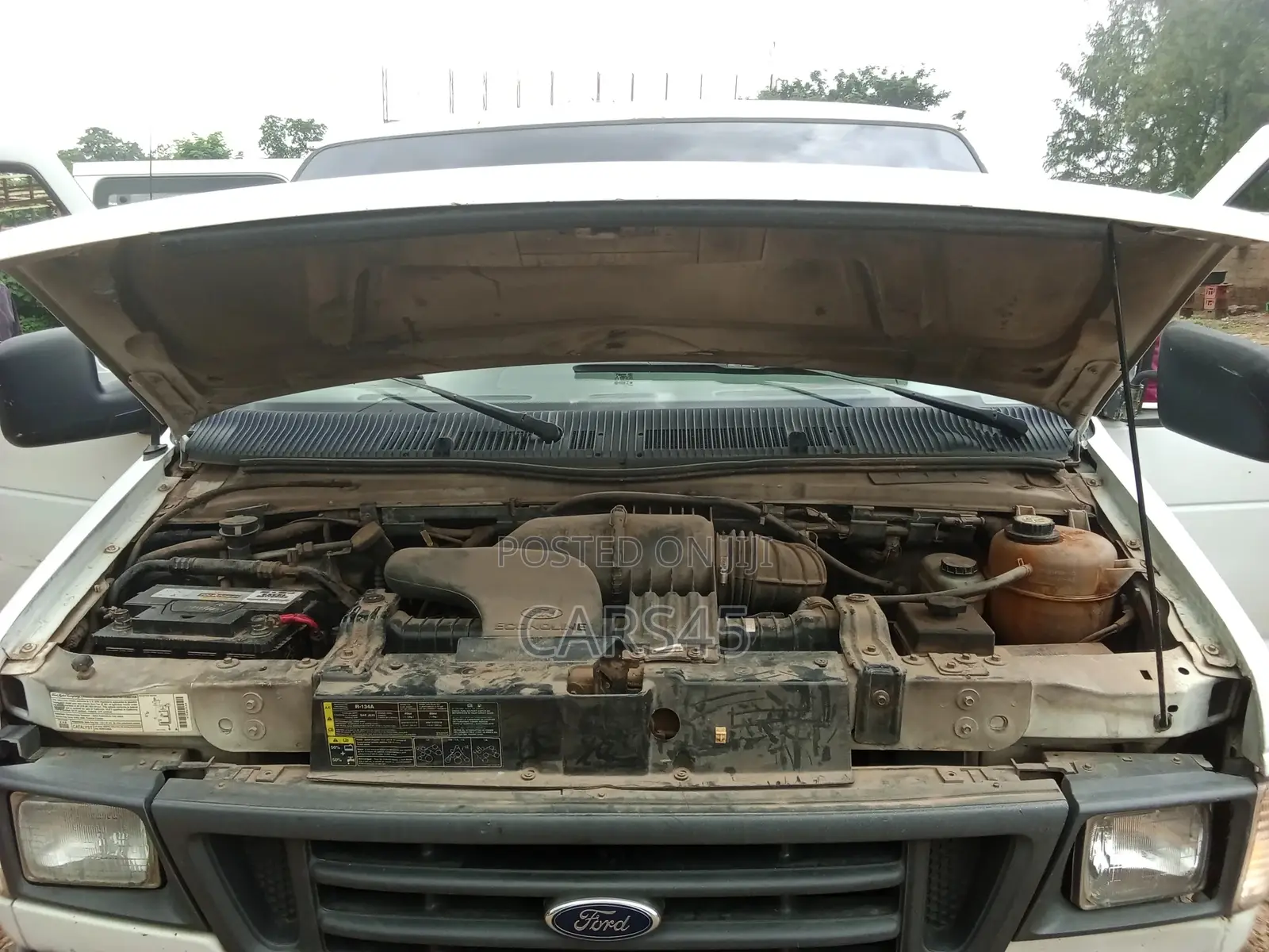 Ford Econoline 2003 White