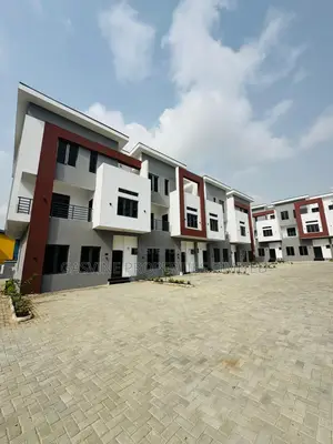 4bdrm Duplex in Oregun for sale