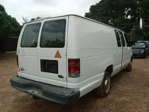 Ford Econoline 2003 White