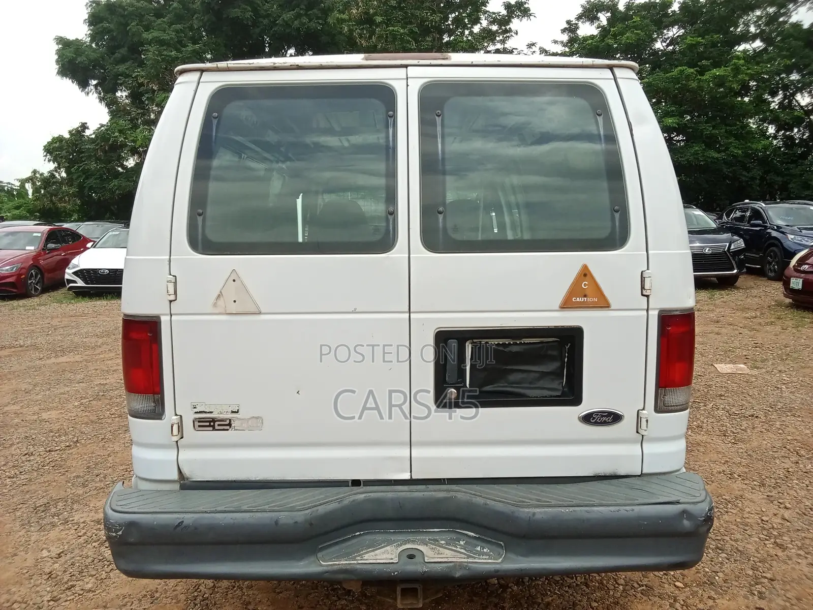 Ford Econoline 2003 White