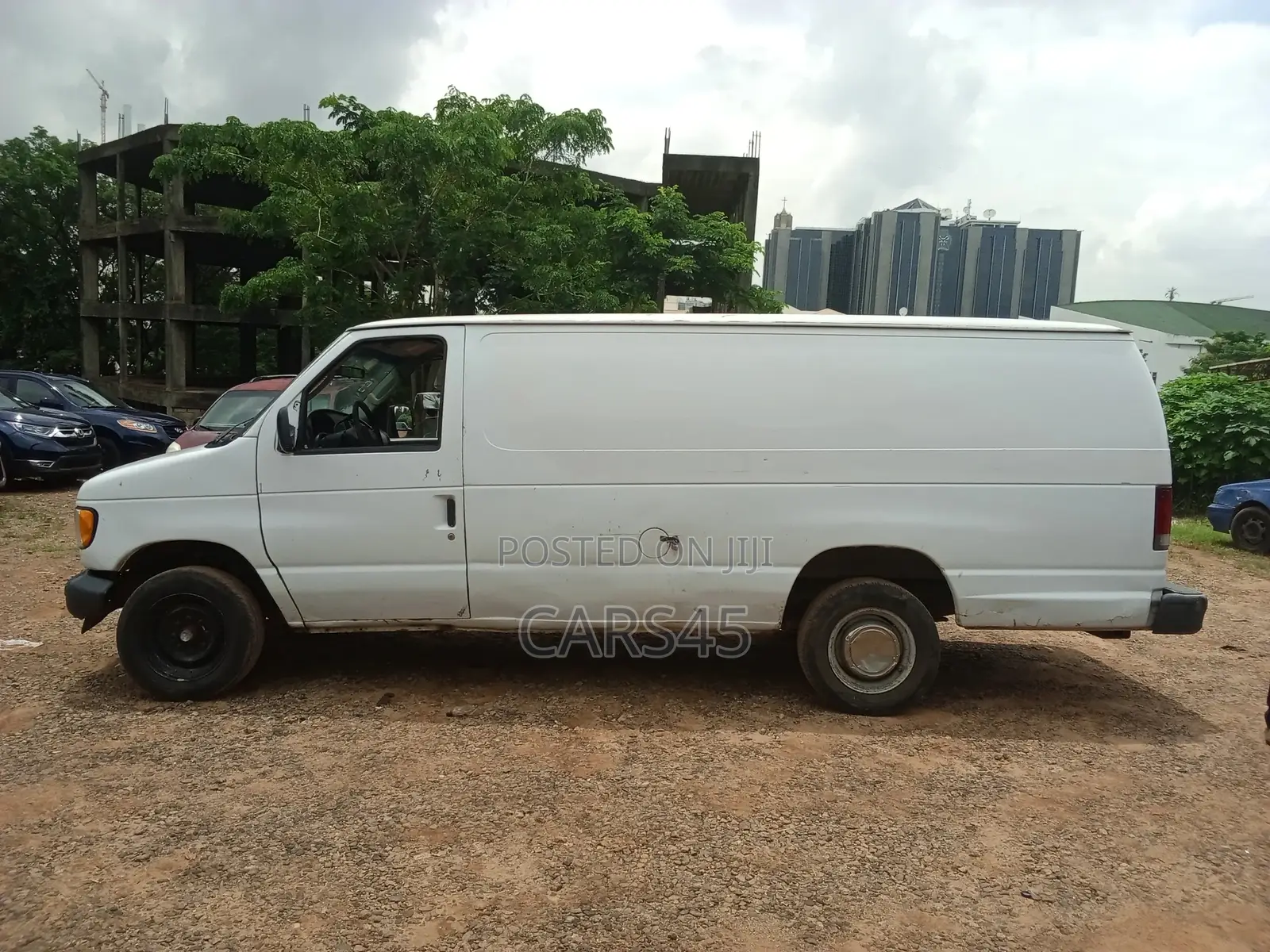 Ford Econoline 2003 White