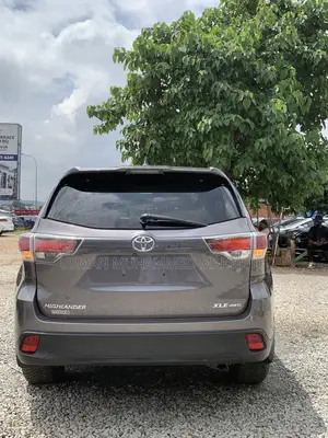 Toyota Highlander 2015 Gray