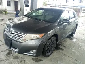 Toyota Venza Limited 2010 Gray