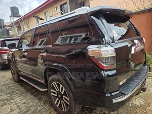 Toyota 4-Runner 2015 Black