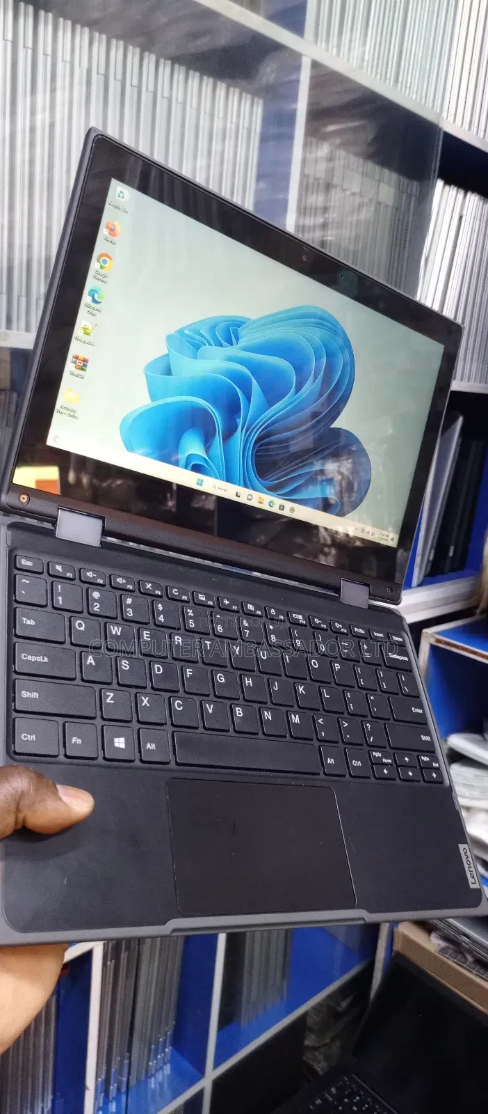 Laptop Lenovo 300e 4GB Intel Celeron SSD 128GB