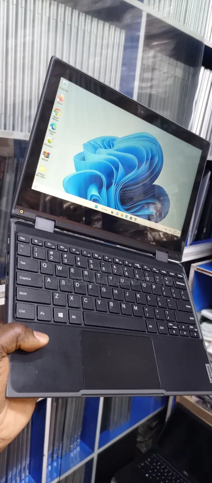 Laptop Lenovo 300e 4GB Intel Celeron SSD 128GB