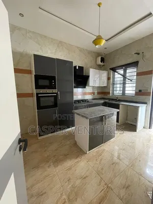 1bdrm Shared Apartment in Royal Pine Estate, Lekki Phase 2 for rent