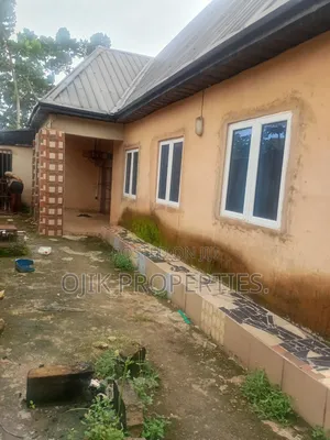 4bdrm Block of Flats in Ojik Properties, Owerri for sale
