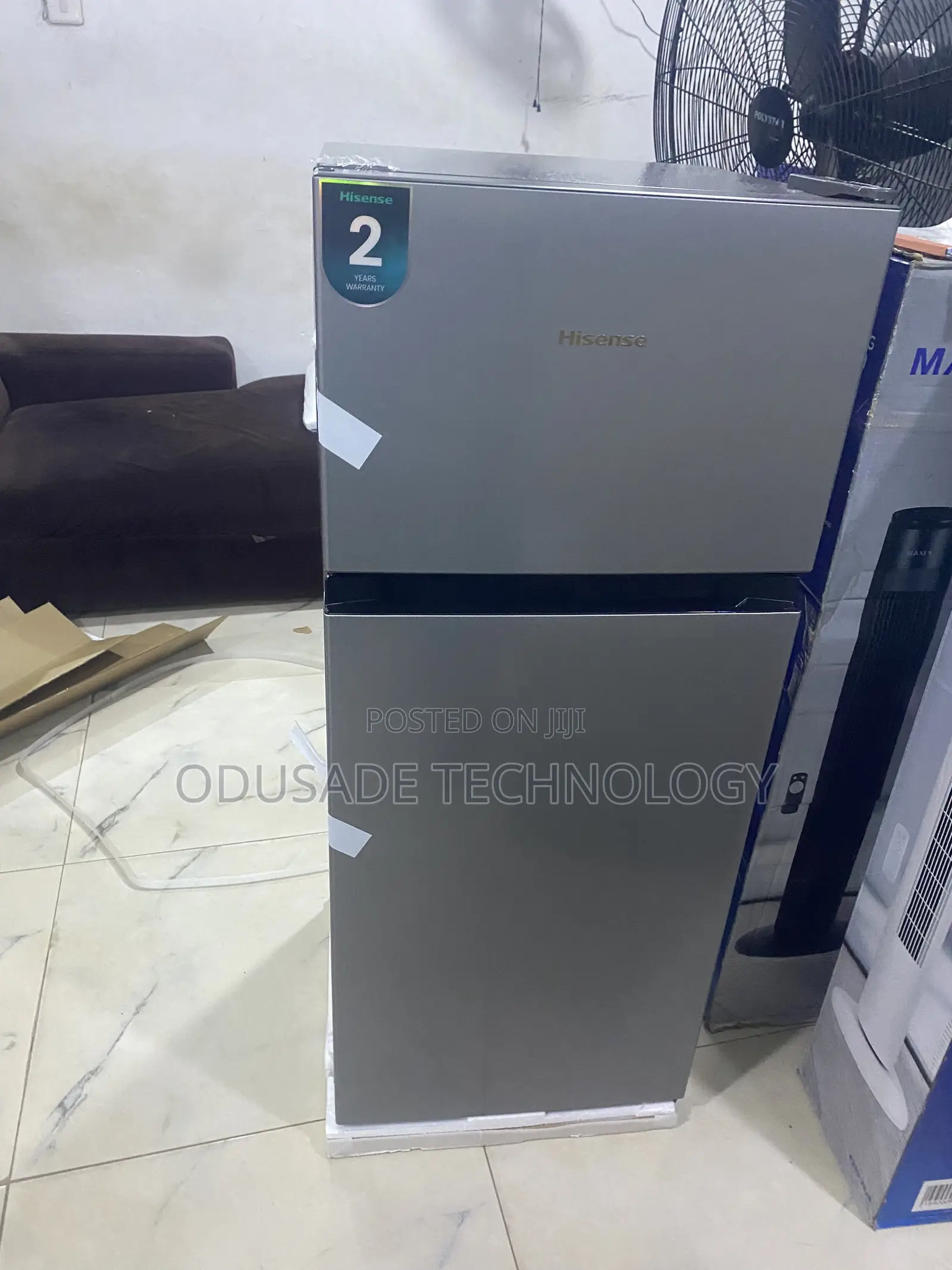 172dr Hisense Refrigerator With Ice Box