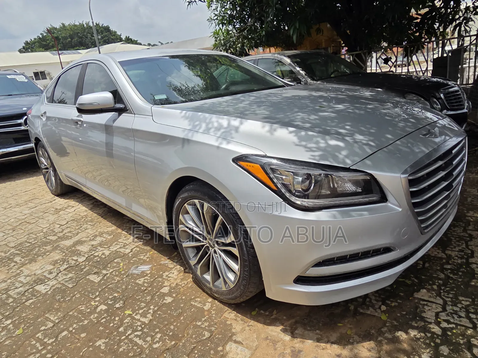 Genesis G90 2015 Silver