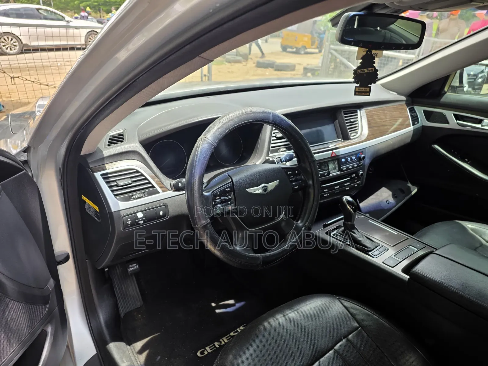 Genesis G90 2015 Silver