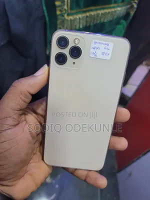 Apple iPhone 11 Pro Max 64 GB Gold