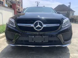 Mercedes-Benz GLE-Class GLE 400 4MATIC 2017 Black