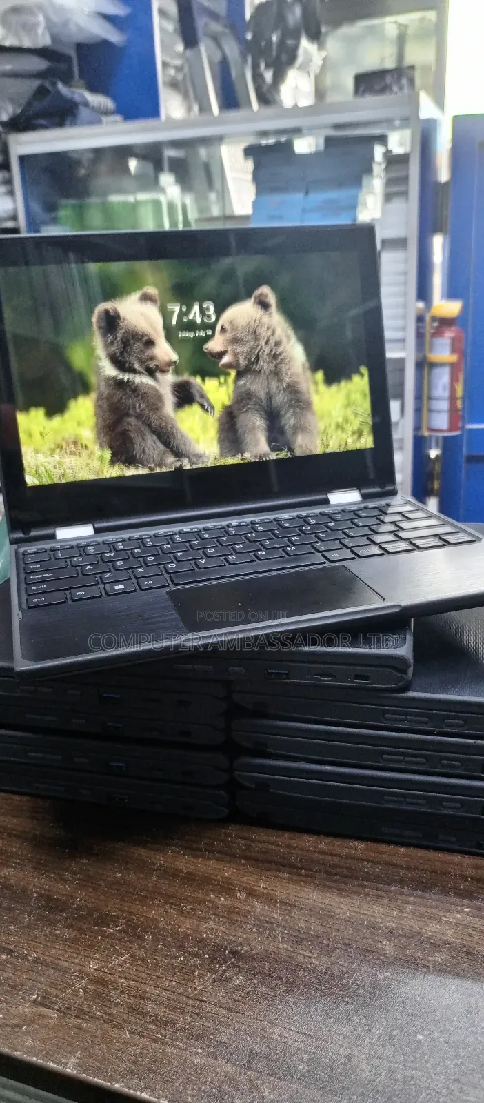 Laptop Lenovo 300e 4GB Intel SSD 128GB
