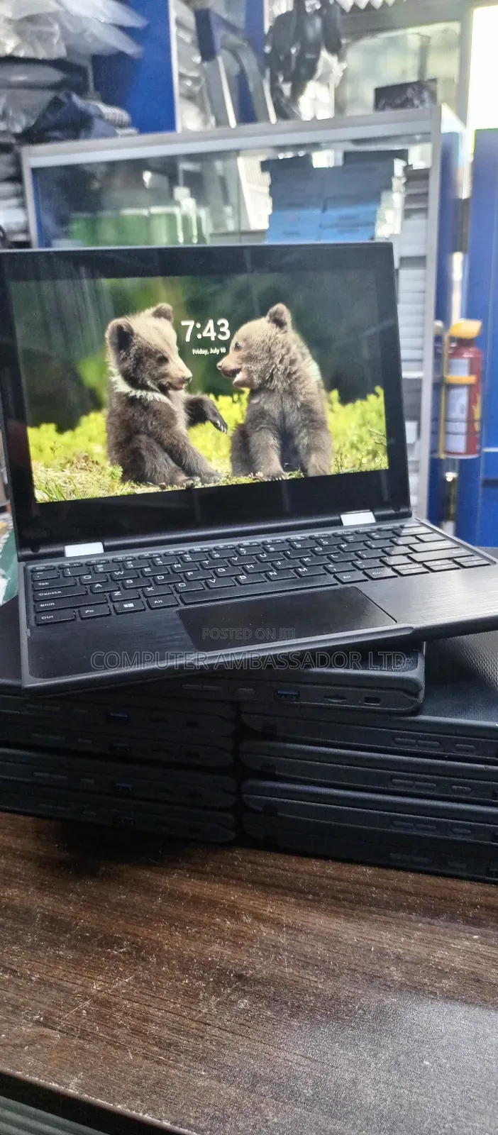 Laptop Lenovo 300e 4GB Intel SSD 128GB