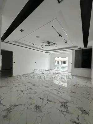 2bdrm Apartment in Lekki Phase 1 for sale