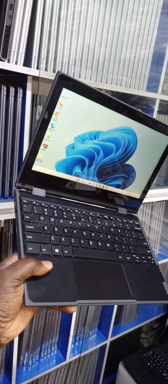 Laptop Lenovo 300e 4GB Intel SSD 128GB