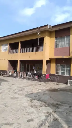 3bdrm Block of Flats in Meiran for sale