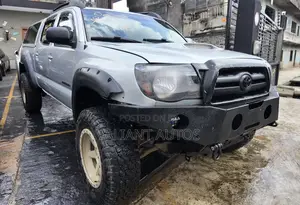Toyota Tacoma 2012 Silver