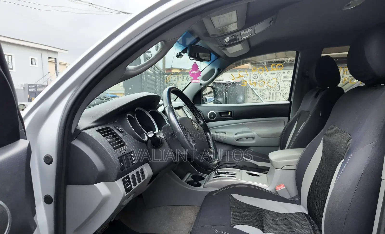 Toyota Tacoma 2012 Silver