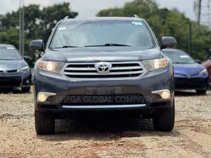 Toyota Highlander Limited 3.5l 4WD 2013 Gray