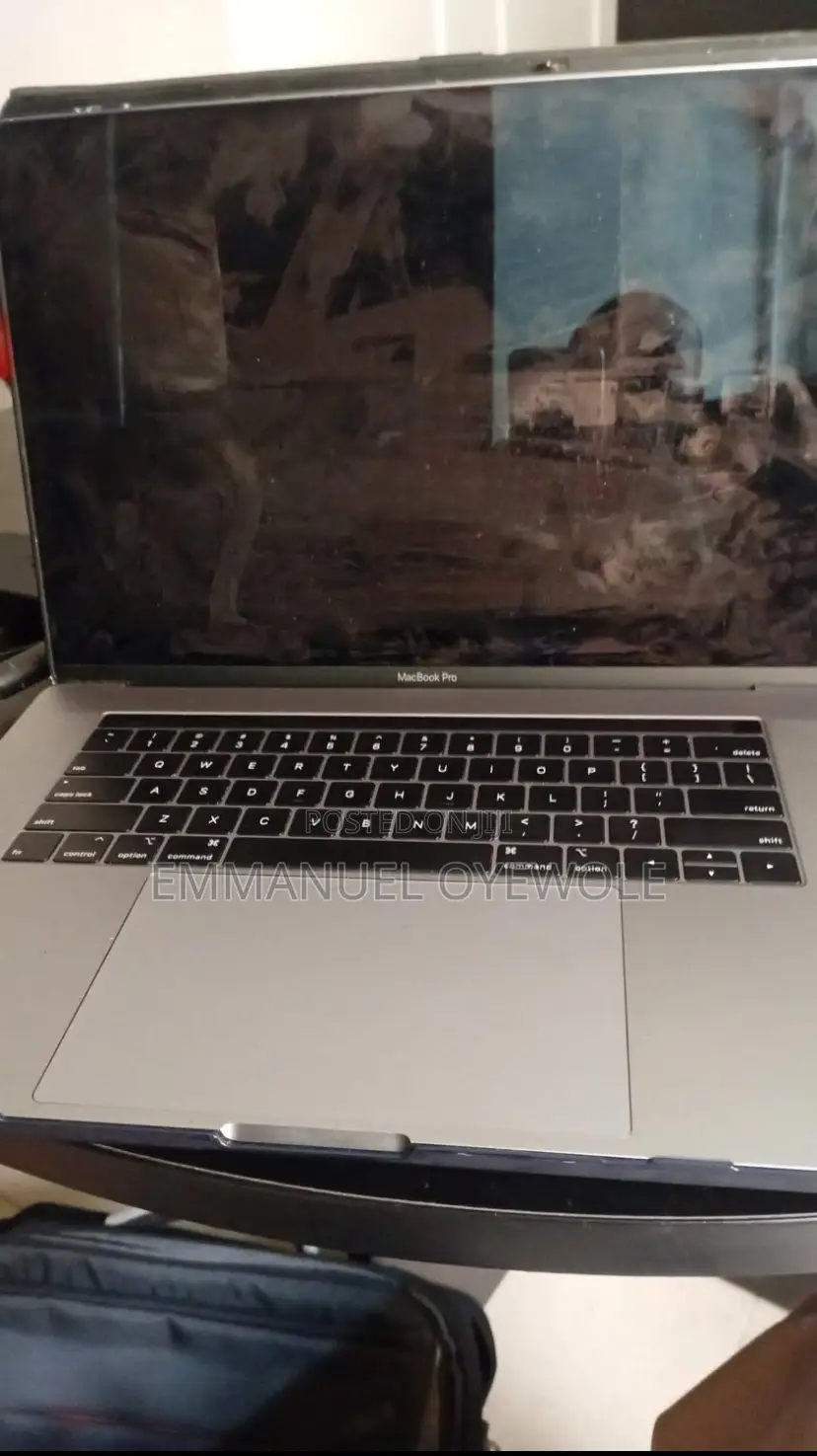 Macbook 2018/2019 Screen 15”
